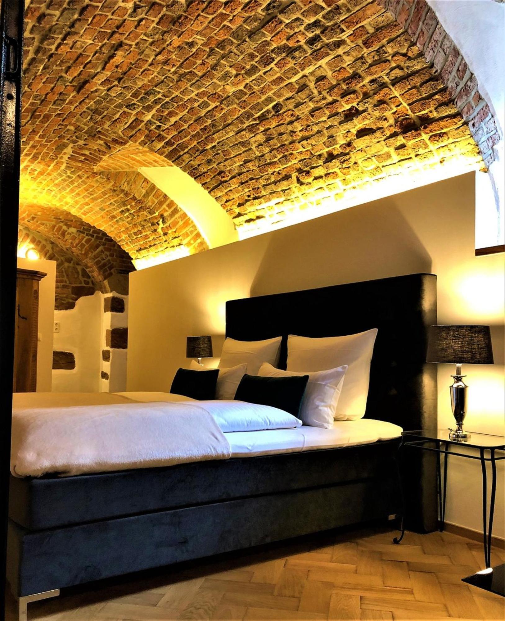 Historical Luxury Homes - Stadtvilla Mit Jacuzzi Und Garten 弗赖堡 外观 照片