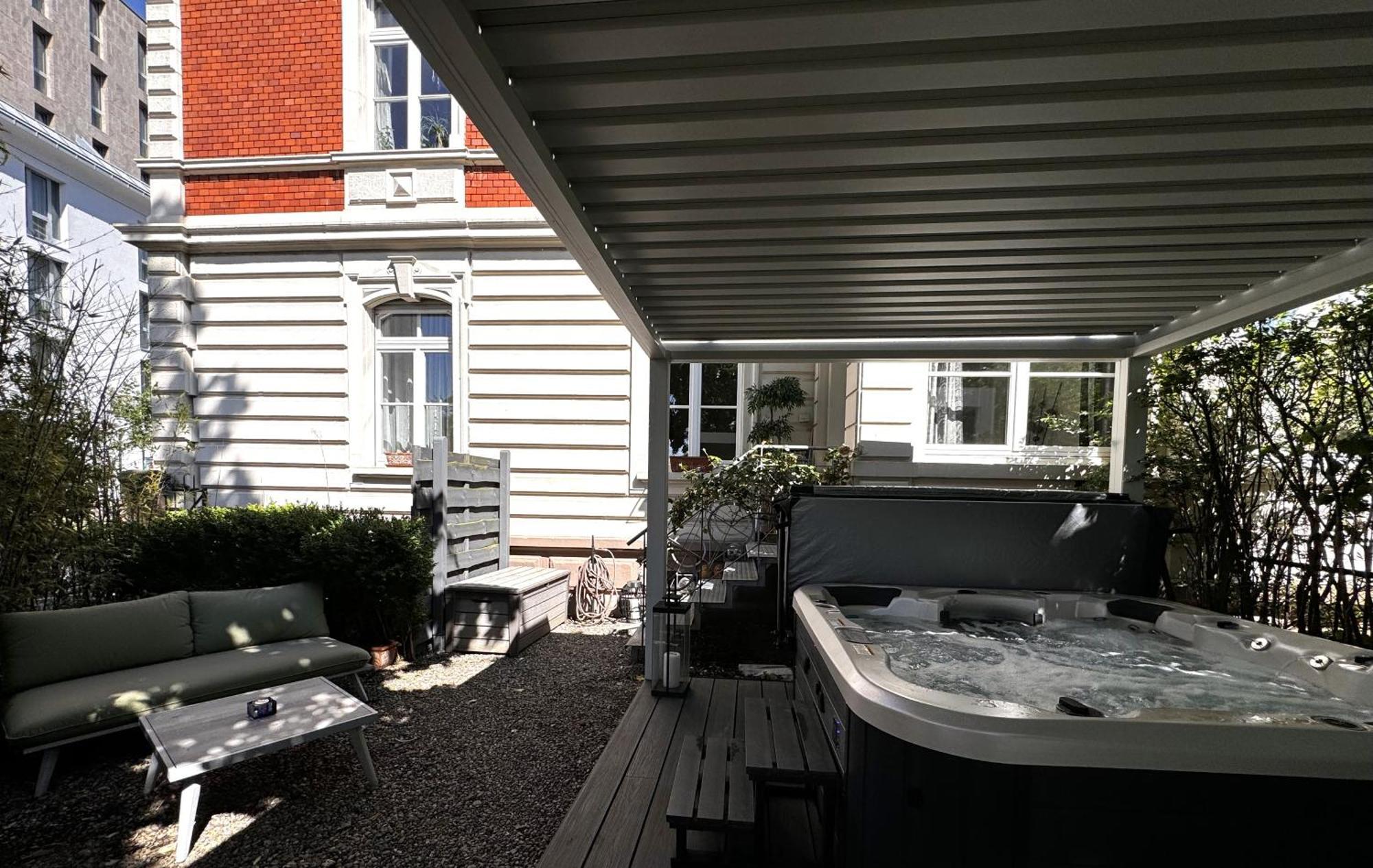Historical Luxury Homes - Stadtvilla Mit Jacuzzi Und Garten 弗赖堡 外观 照片