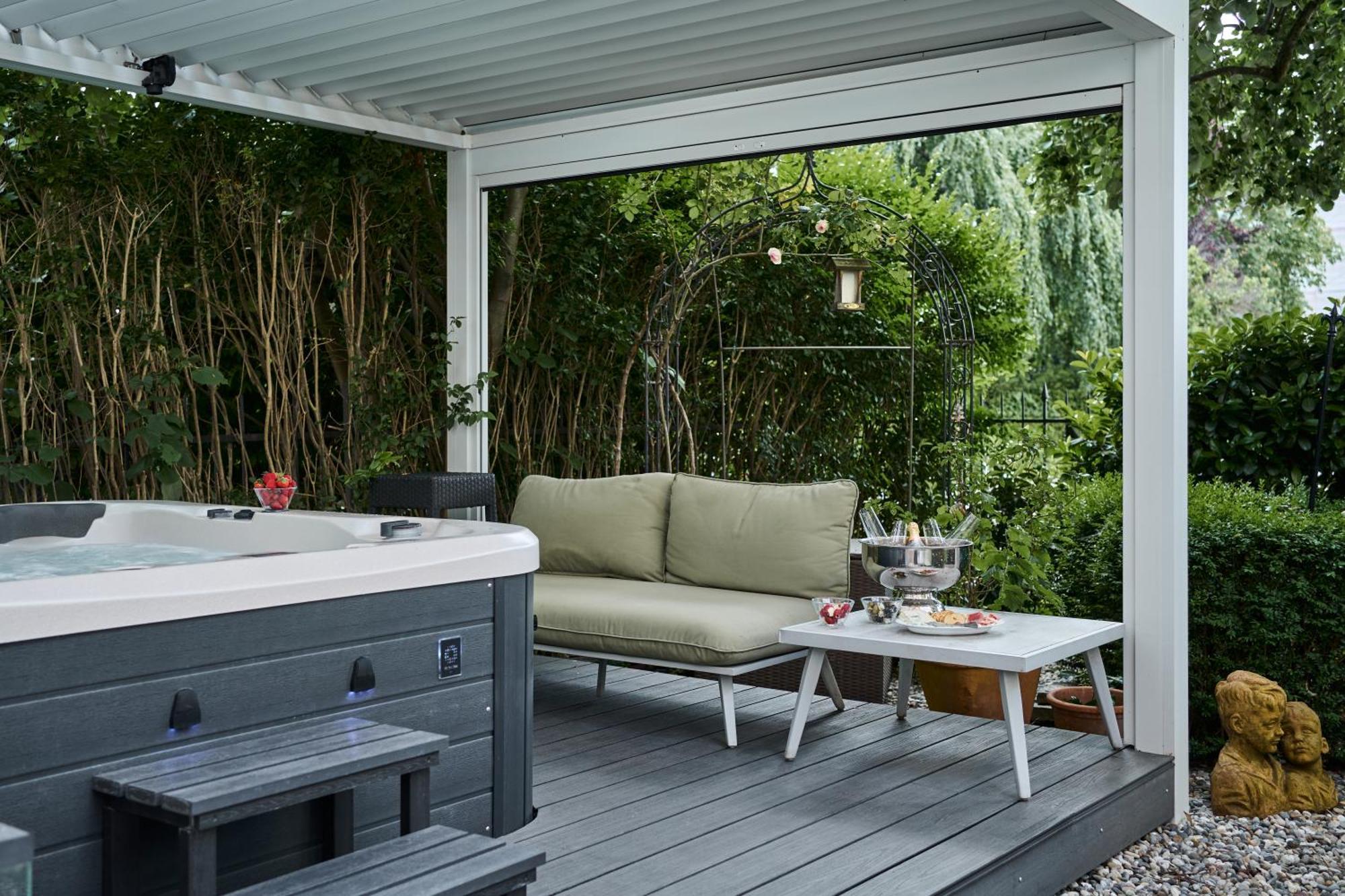 Historical Luxury Homes - Stadtvilla Mit Jacuzzi Und Garten 弗赖堡 外观 照片